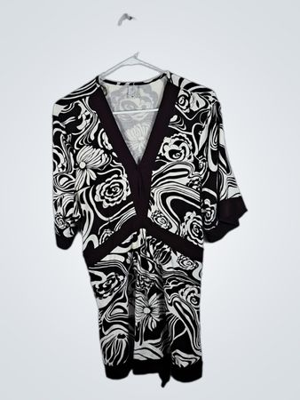 Black and White Floral Kimono