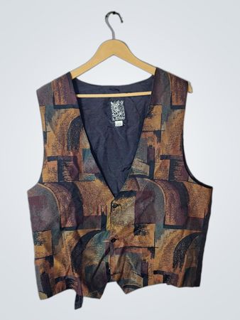 Attitudes Vest