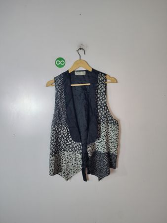Smart Set Clothing Collection Vest