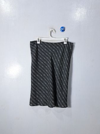Black and White Patterned Skirt