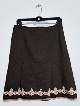 Brown skirt with pink lace trim