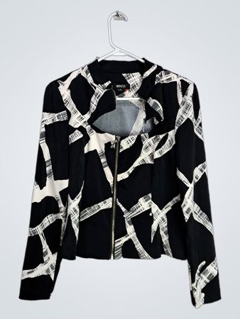 metrostyle Black and White Zipper Jacket