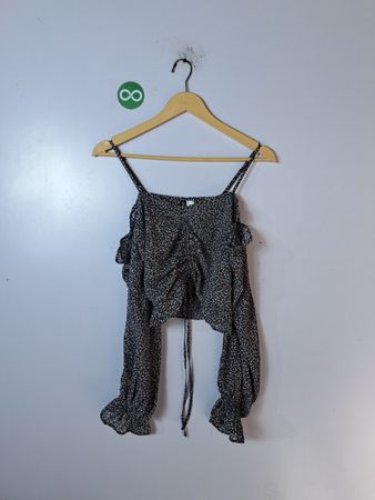 H&M Divided Floral Print Cropped Blouse