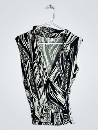 JonDen Black and White Patterned Dress
