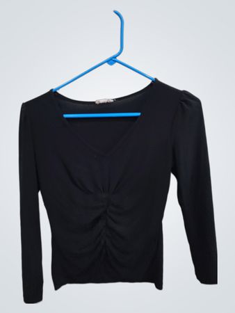 Black Long-Sleeve Top