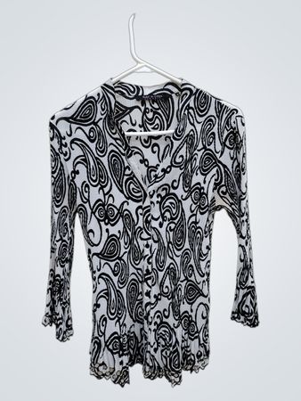 Long-Sleeve Top with Black and White Paisley Pattern