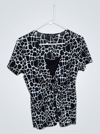 Notations Giraffe Print Top