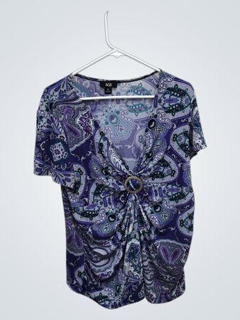 AGB Paisley Print V-Neck Top
