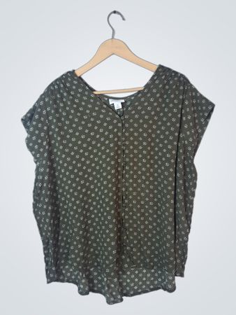 Liz Claiborne Green Floral Blouse