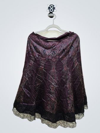 Purple patterned skirt with lace trim