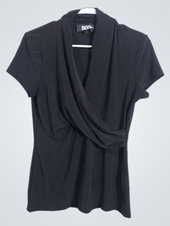 Top croisé noir à manches courtes DKNY