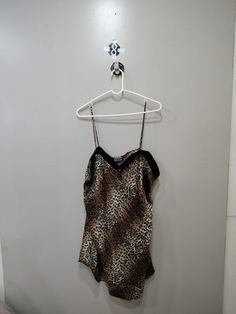 Delikater Leopardenmuster-Schnürtop