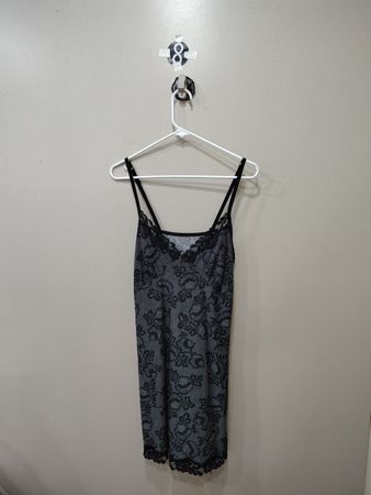 Robe nuisette en dentelle noire