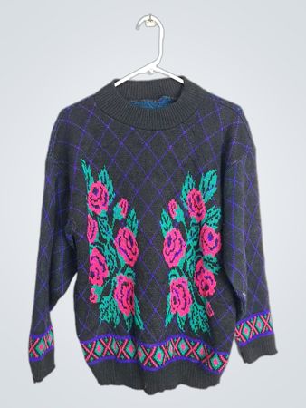 Pull en maille floral à rayures noires et argyle
