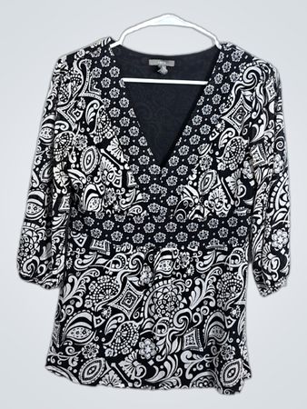 haut à manches 3/4 en V à imprimé paisley noir et blanc apt 9