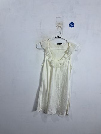 Top sans manches en crème à volants Spencer pour femmes