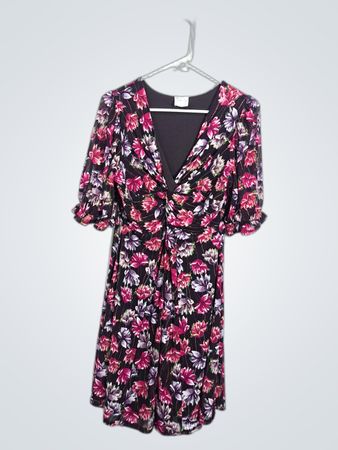 Bezauberndes Lily Blumendruckkleid