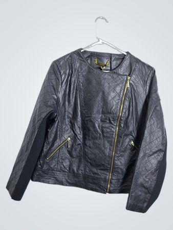 ELIMAA Schwarze gesteppte Kunstlederjacke