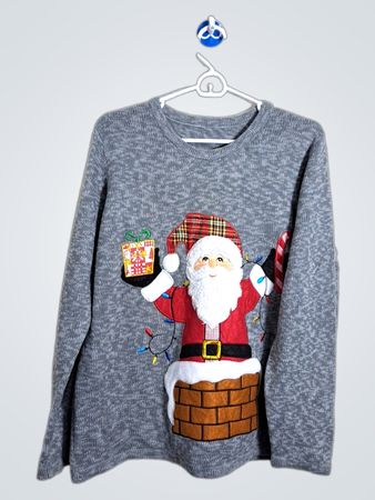 Grauer Weihnachts-Pullover mit Grafik von Santa Claus am Schornstein