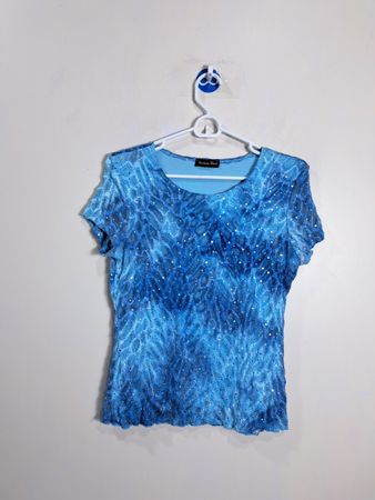 T-shirt à manches courtes à motif de sequins bleu noir de Bretagne