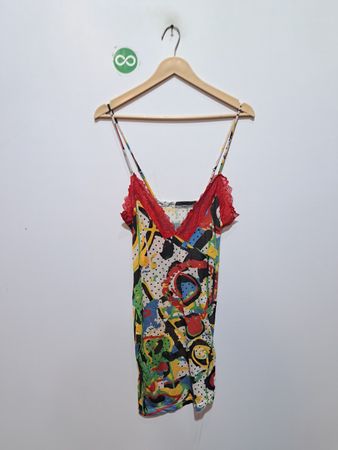 Buntes abstraktes Druck-Camisole mit rotem Spitzenbesatz