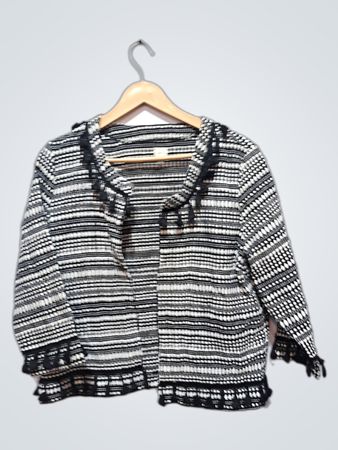 A-Moon Damen schwarz-weiße gestreifte Jacke mit Quastenbesatz