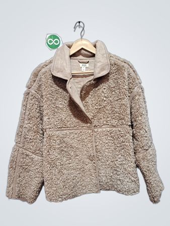 ana une nouvelle approche veste en polaire beige