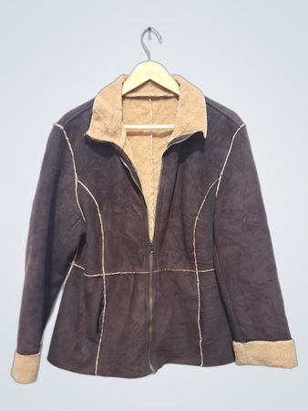 Veste en suédine marron avec doublure en Sherpa