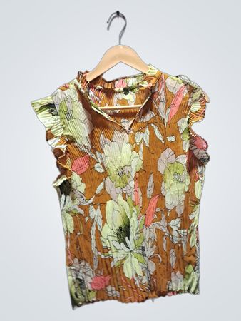 Braunes Oberteil mit Blumenmuster