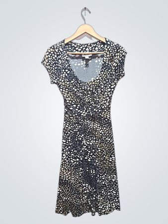 Dressbarn bedrucktes Kurzarmkleid