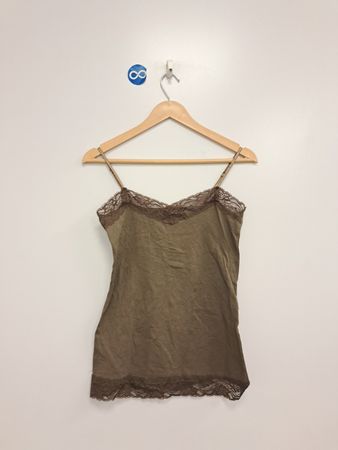 Braunes Camisole mit Spitzenbesatz