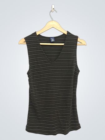 GAP gestreiftes ärmelloses V‑Ausschnitt-Top