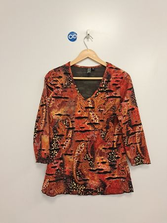 Damenoberteil mit Paisley‑Print und V‑Ausschnitt