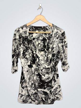 Style & Co Black & White Floral Print V-Ausschnitt Top