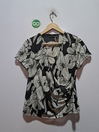 Tahari Bluse mit Blumenmuster und kurzen Ärmeln