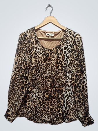 Dressbarn Bluse mit Leopardenmuster und langen Ärmeln