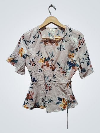 Florale Wickel-Peplum-Bluse