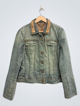 Jeansjacke mit verziertem Kragen