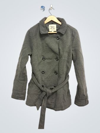 Veste croisée grise ceinturée Maralyn & Me pour femme