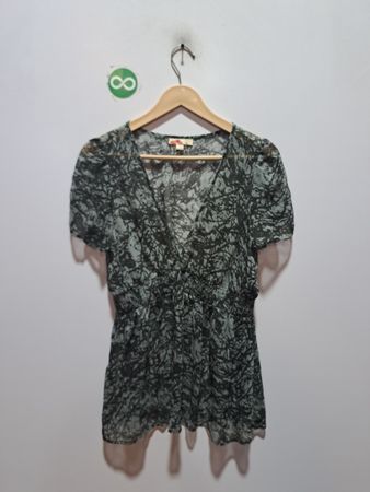 21 Sheer Print V-Ausschnitt Oberteil mit geraffter Taille