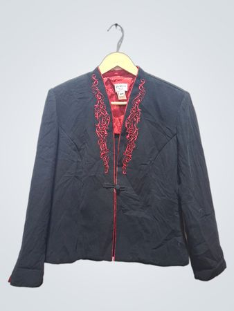 Dorby Petite schwarze bestickte Jacke