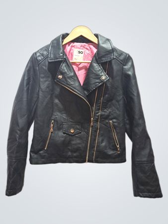 SO schwarze Kunstleder-Bikerjacke mit pinker Innenfütterung