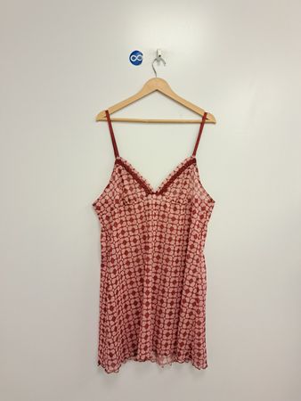 Sarah Michelle Intimates Rosa Chemise mit Herzmuster