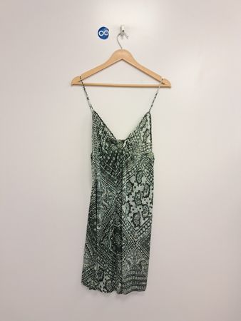 Grün-weiß gemustertes Trägerkleid