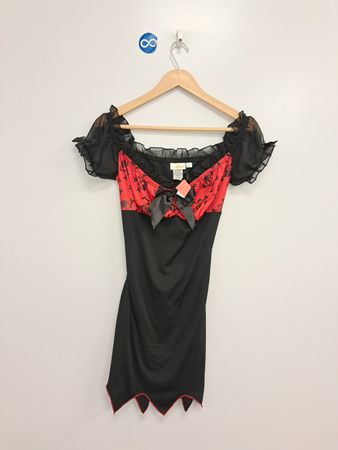Alexa Schwarz-Rot Totenkopf-Kleid mit Schleife