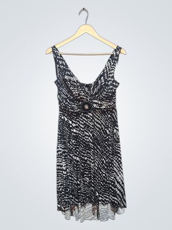 EN FOCUS STUDIO Schwarzes und weißes bedrucktes Kleid