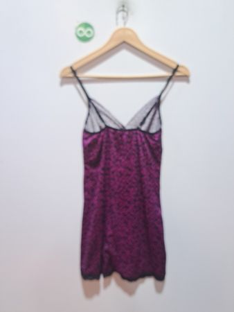 XOXO Purple and Black Print Spitzenbesatz Negligékleid