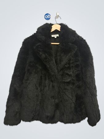 Schwarze Kunstpelzjacke