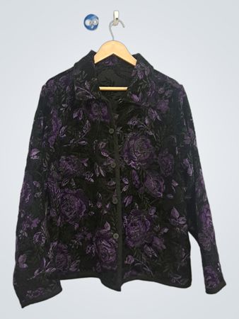 Schwarz-lila Blumenmuster-Jacke