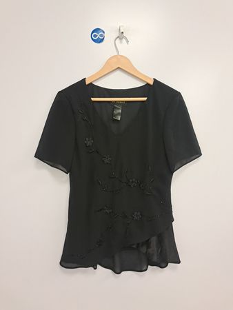 STUDIO I Schwarzes, mit Perlen verziertes, kurzärmeliges Oberteil mit Blumenmuster